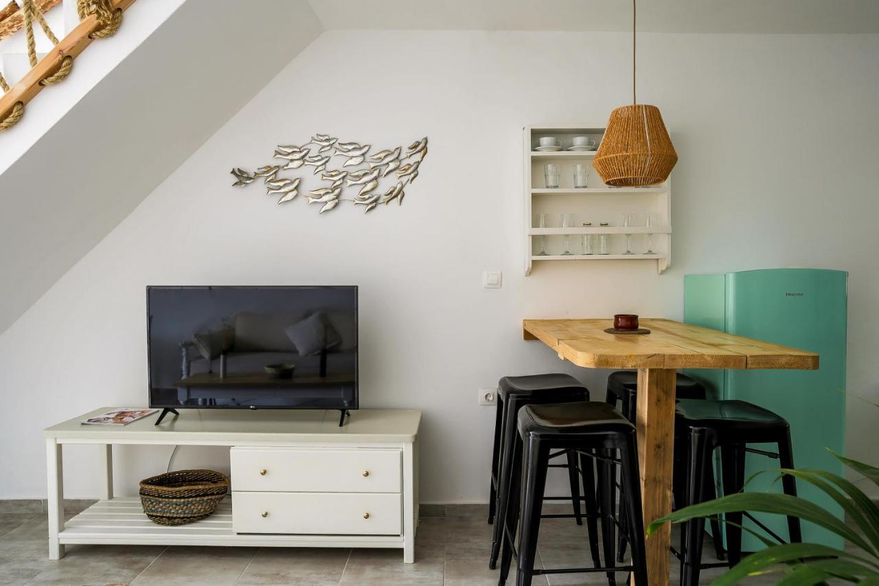Exi Sea Side Suites Perissa  Zewnętrze zdjęcie