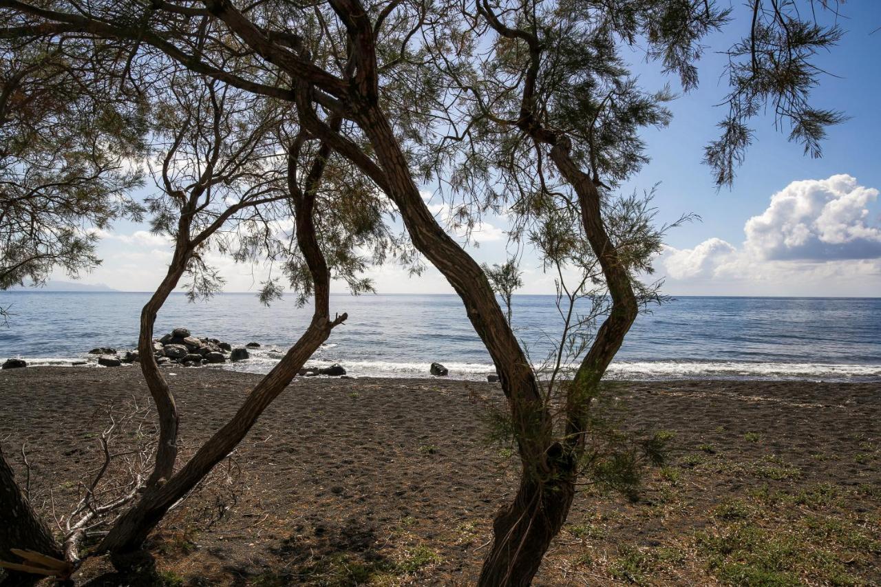 Exi Sea Side Suites Perissa  Zewnętrze zdjęcie